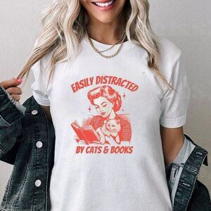 Cat Book Retro Cat Lover Bookish Fan Graphic Reading T-Shirt 170
